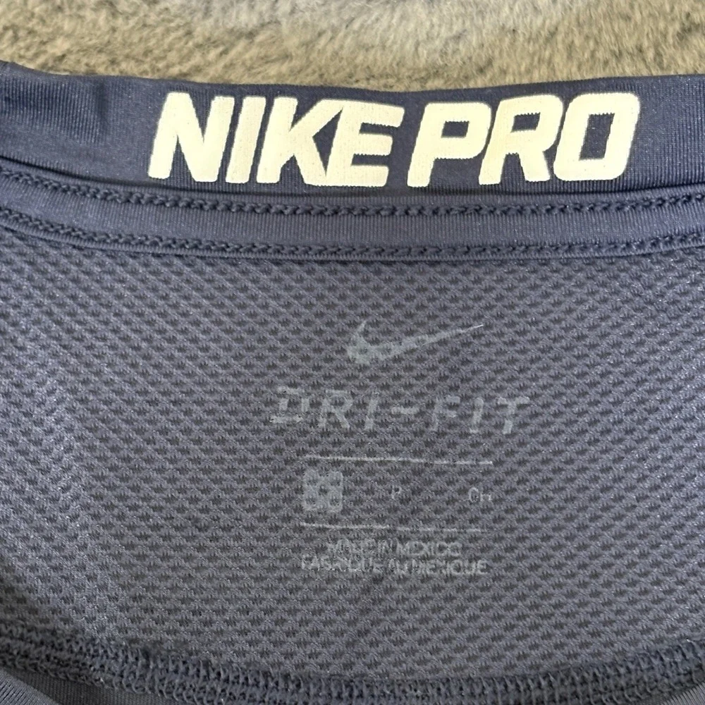 Nike Pro Dri-FIT Mens Small Navy Blue Long Sleeve Compression Shirt AQ305